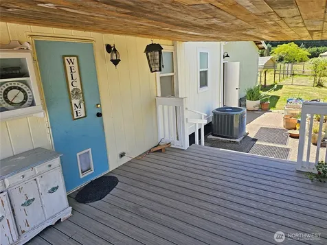 106 Maulwee Drive Silver Creek WA 98585