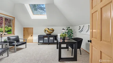 10711 177th Court NE Redmond WA 98052