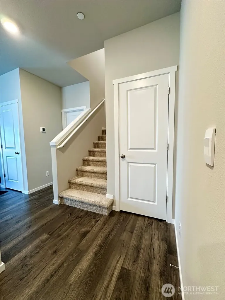 18757 Lipoma Place E Puyallup WA 98374