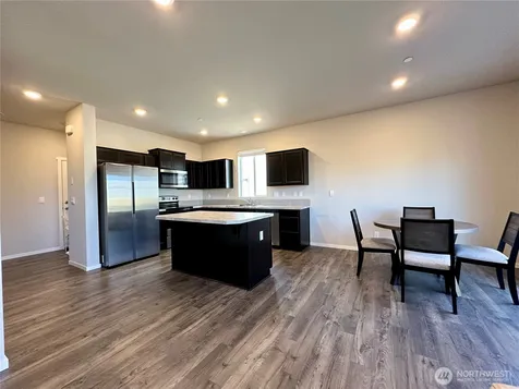 18757 Lipoma Place E Puyallup WA 98374