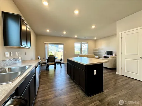 18757 Lipoma Place E Puyallup WA 98374