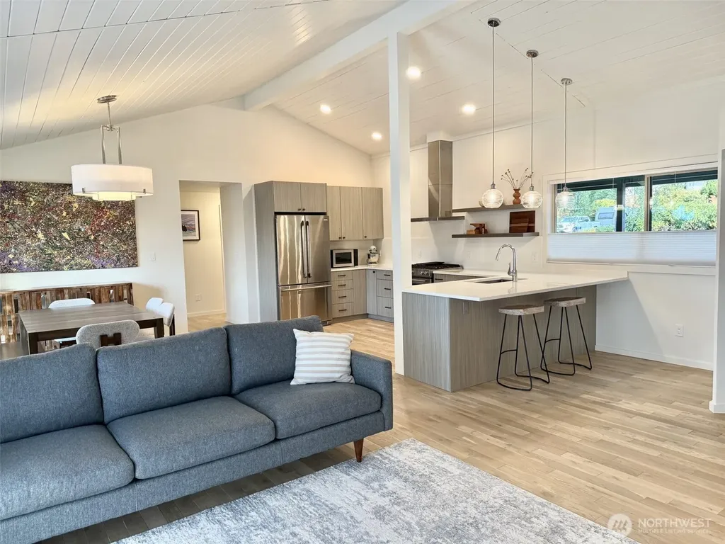220 Sixth Street Langley WA 98260
