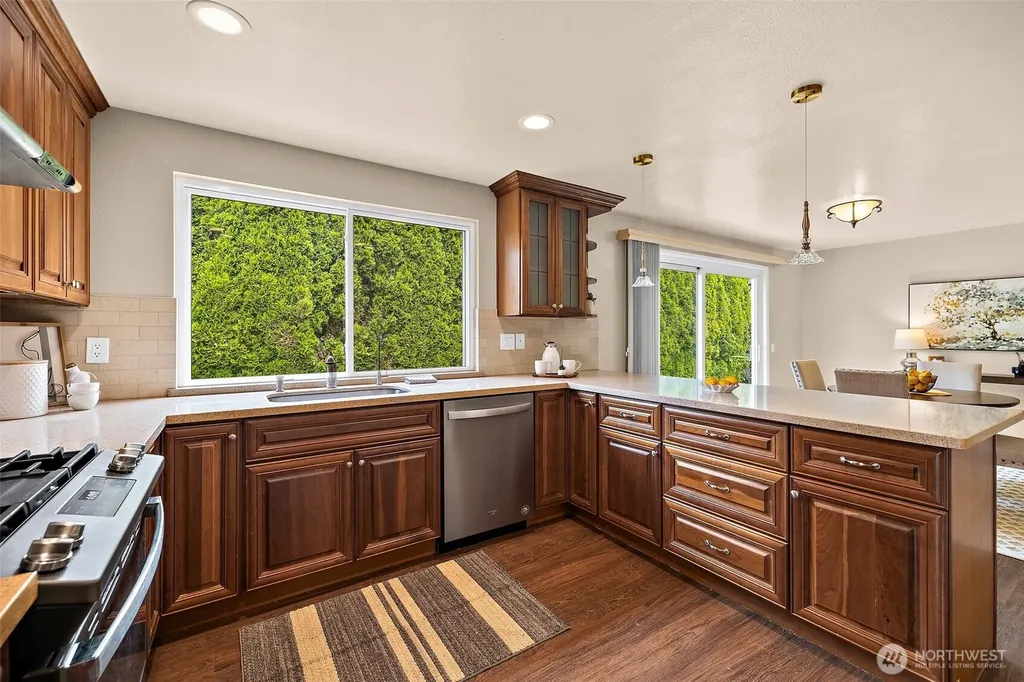 10602 NE 60th Street Kirkland WA 98033