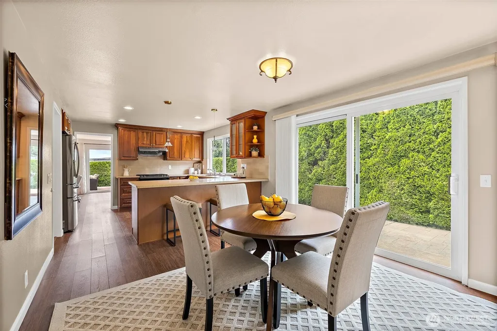 10602 NE 60th Street Kirkland WA 98033