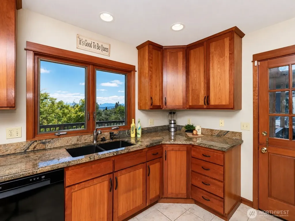 3703 Federal Avenue Everett WA 98201