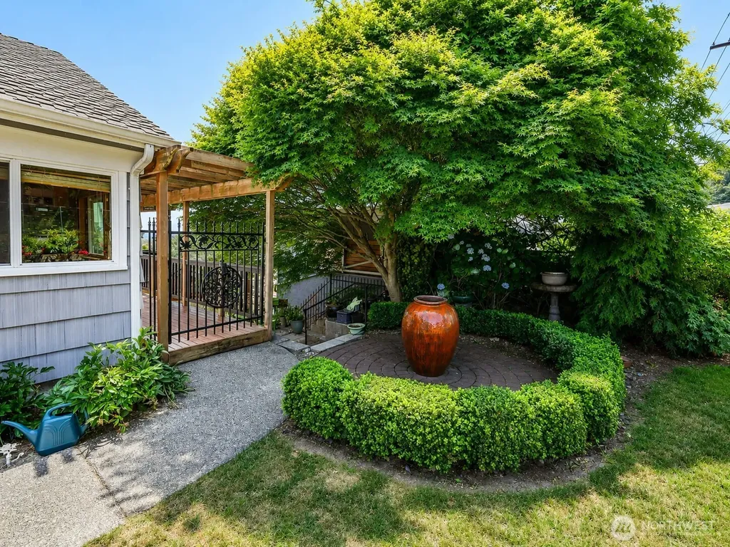 3703 Federal Avenue Everett WA 98201