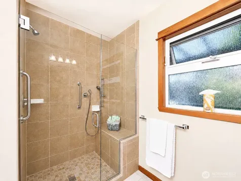 3703 Federal Avenue Everett WA 98201