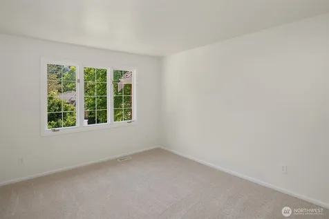 19862 NE 126th Place Woodinville WA 98077