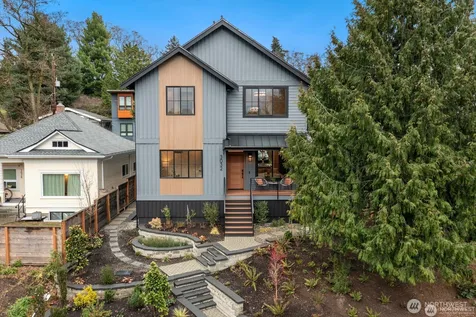 3032 NE Blakeley Street Seattle WA 98105