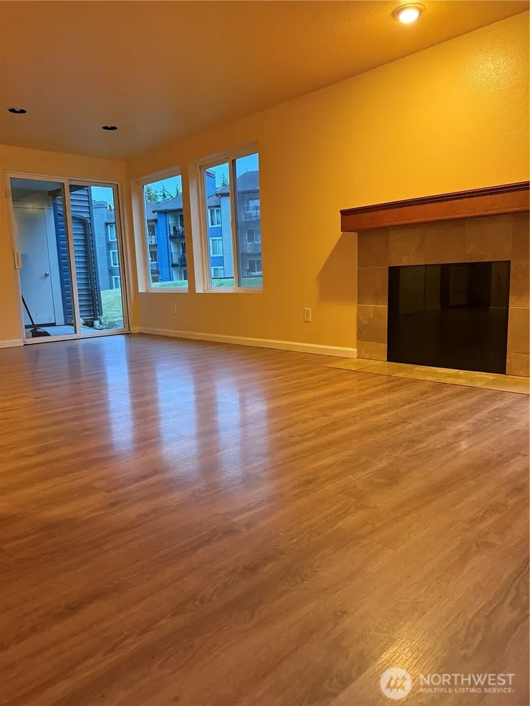 26221 116th Avenue SE Kent WA 98030