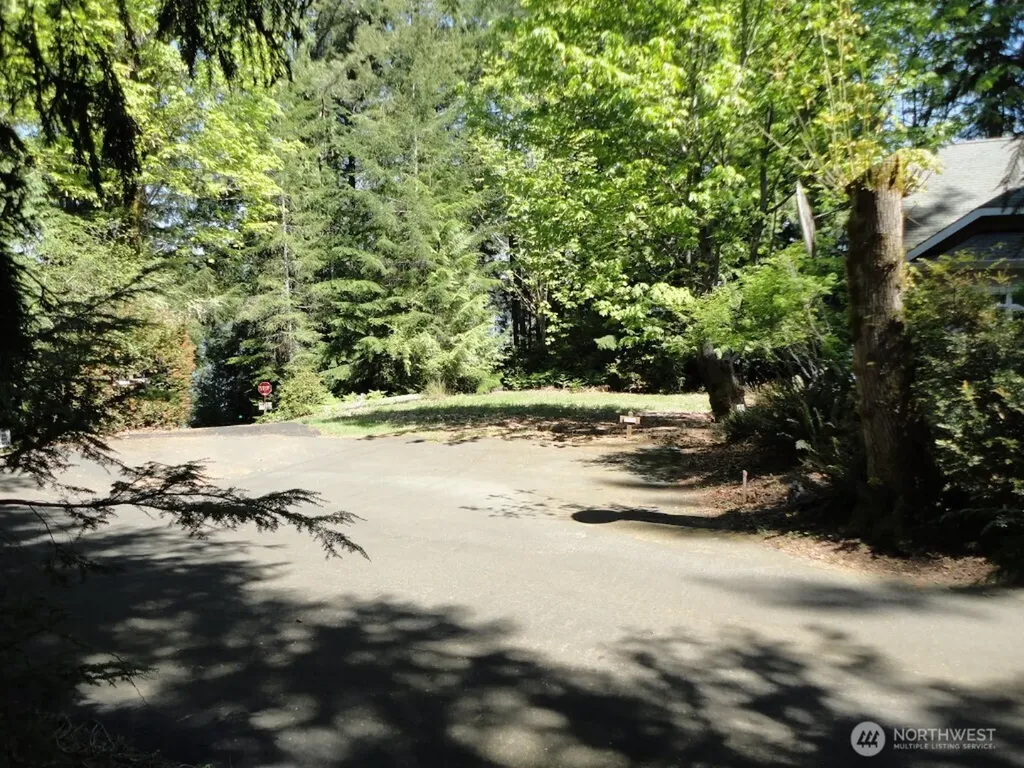 758 Promontory Road Shelton WA 98584