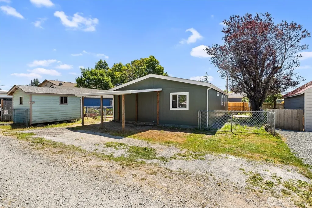 214 Gibson Street Sedro Woolley WA 98284