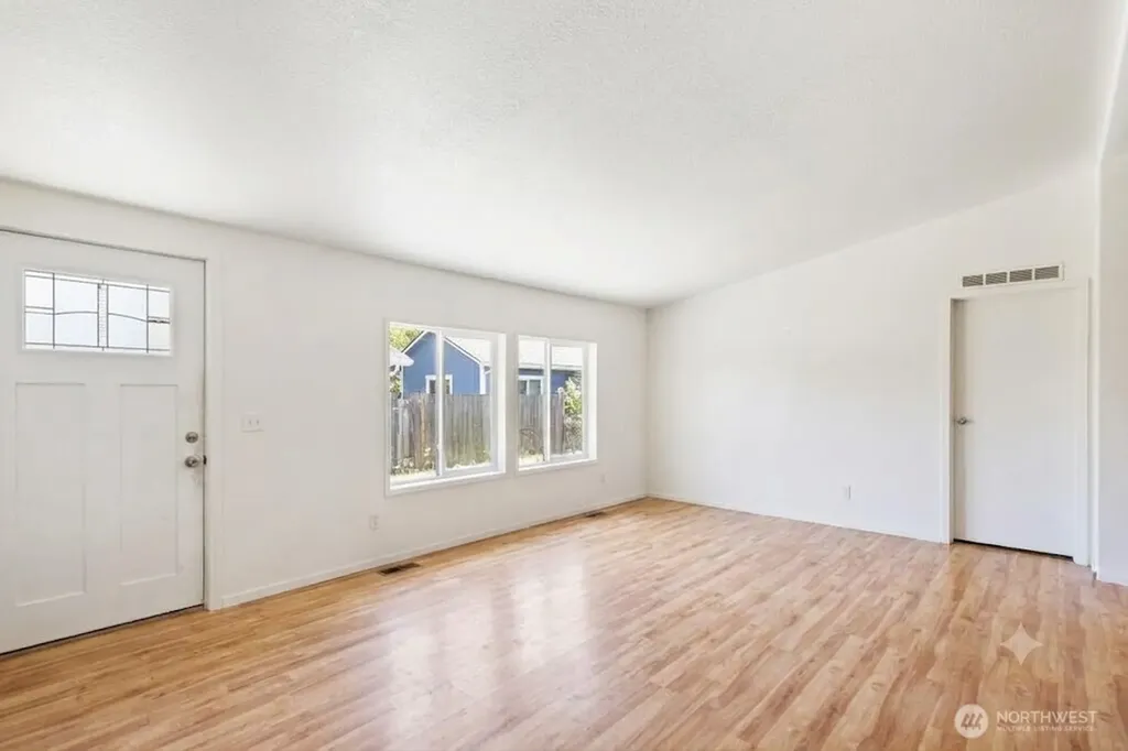 214 Gibson Street Sedro Woolley WA 98284