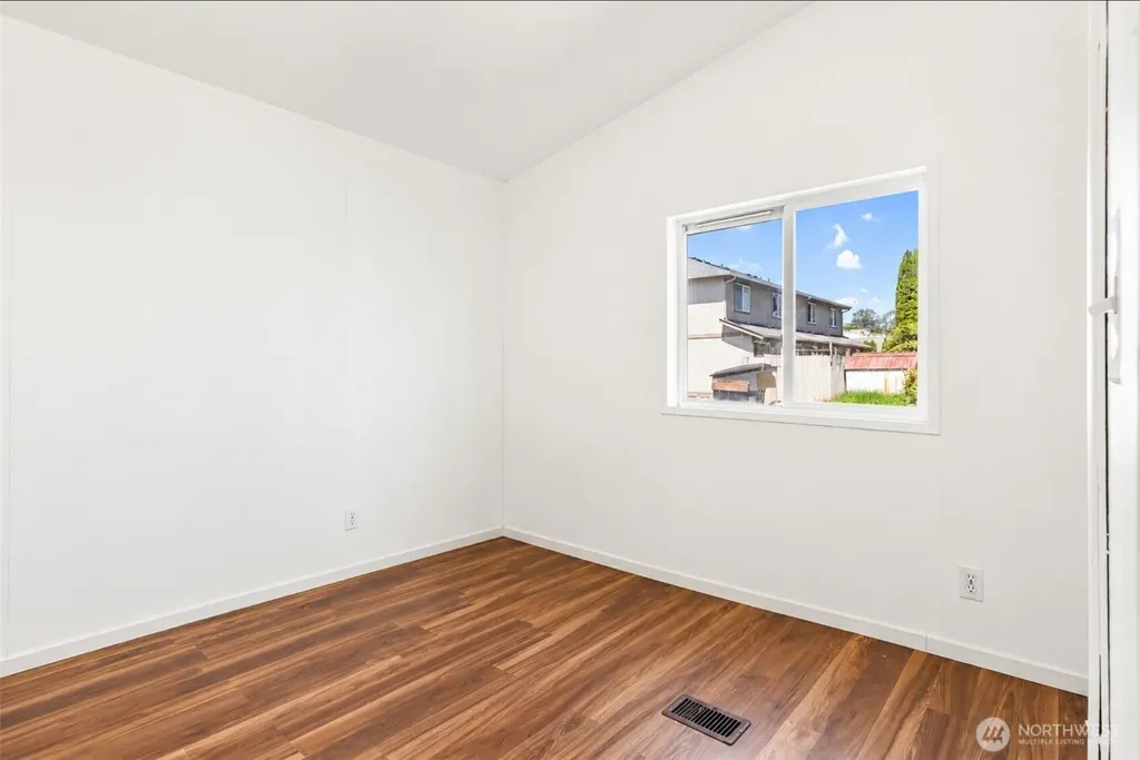 214 Gibson Street Sedro Woolley WA 98284