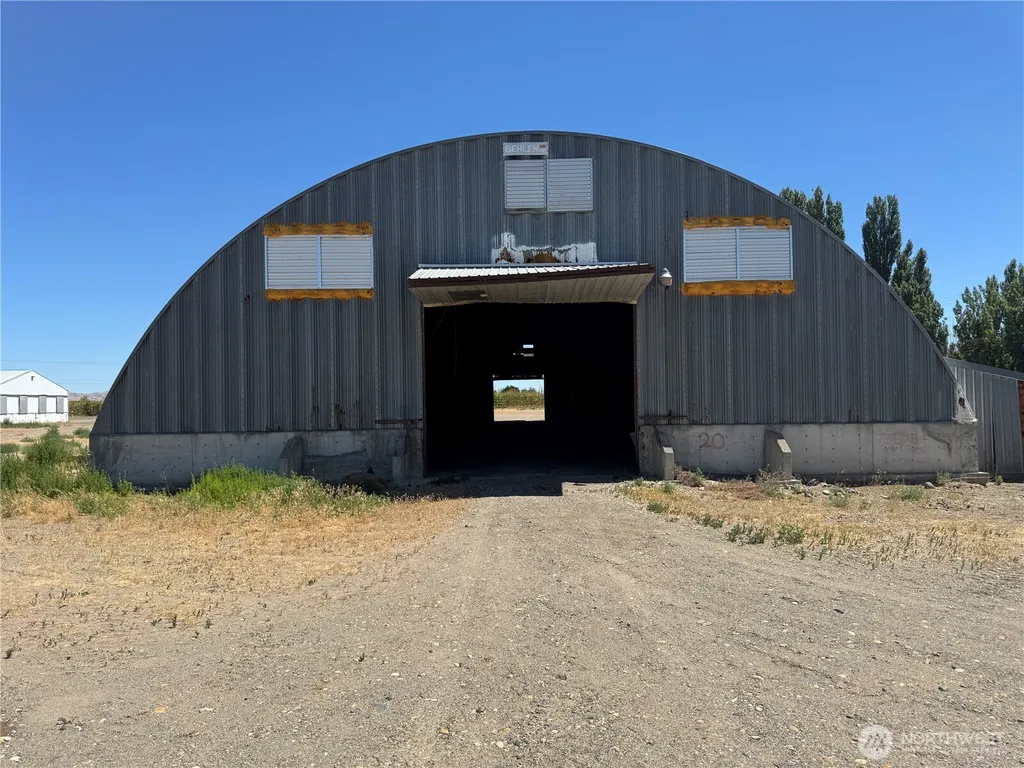15602 SW Road 26 Mattawa WA 99349