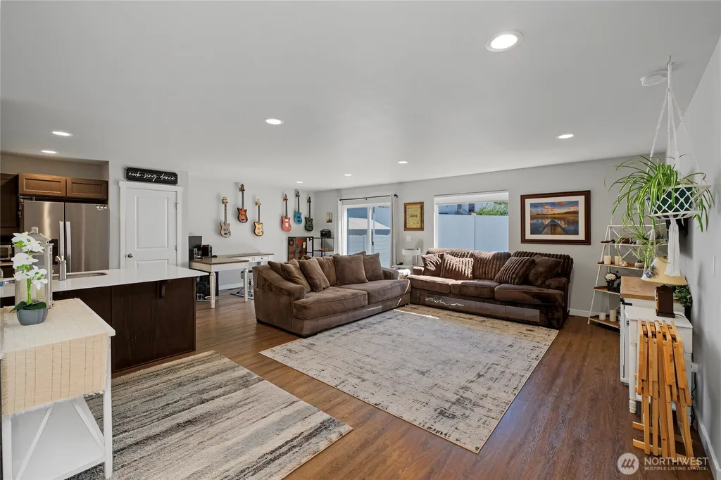 1133 S New Oak Lane East Wenatchee WA 98802