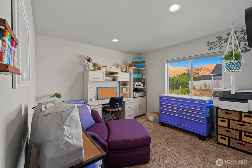 1133 S New Oak Lane East Wenatchee WA 98802