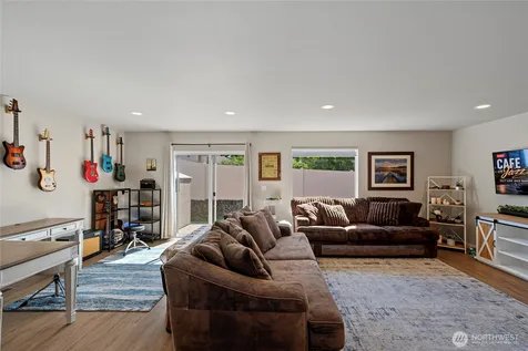 1133 S New Oak Lane East Wenatchee WA 98802
