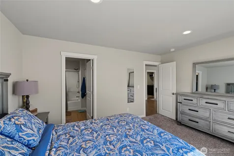1133 S New Oak Lane East Wenatchee WA 98802