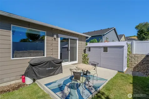 1133 S New Oak Lane East Wenatchee WA 98802