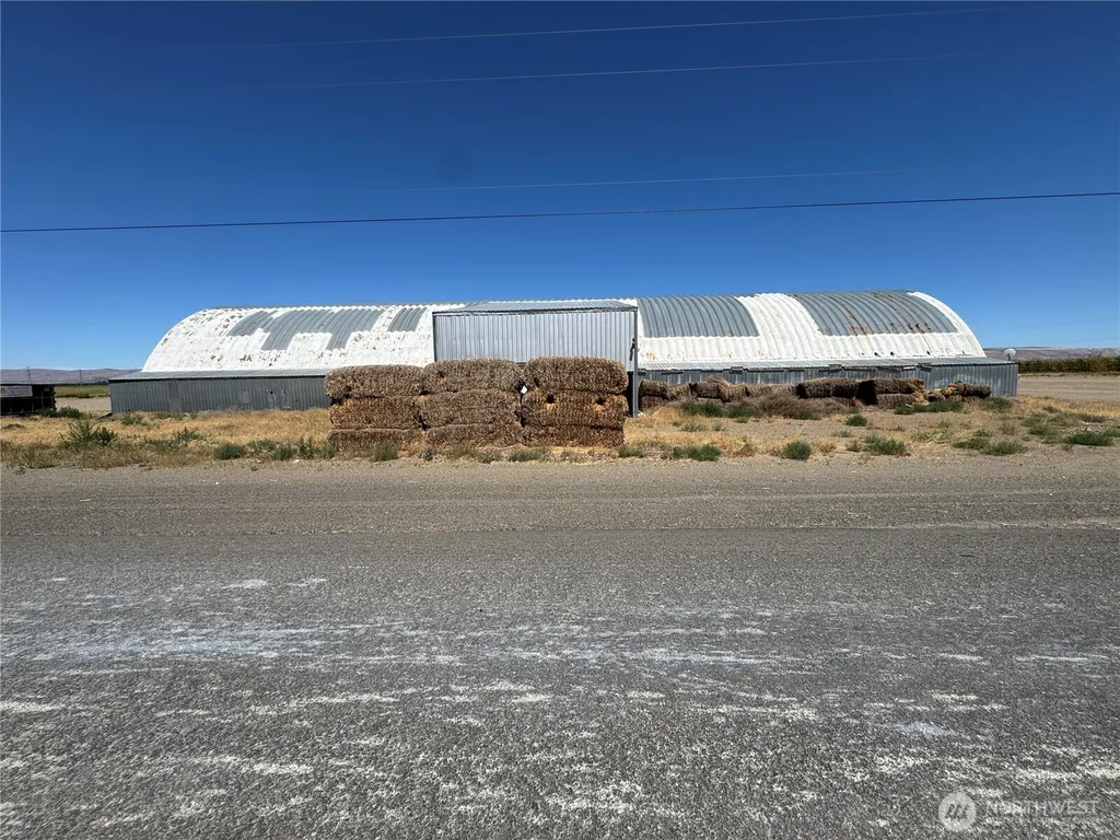 15602 SW Road 26 Mattawa WA 99349