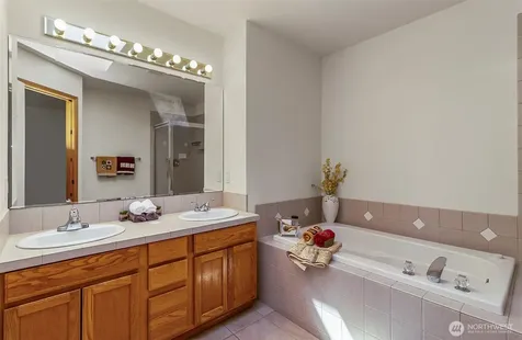 25 166th Place SE Mill Creek WA 98012