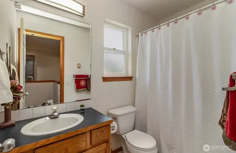 25 166th Place SE Mill Creek WA 98012