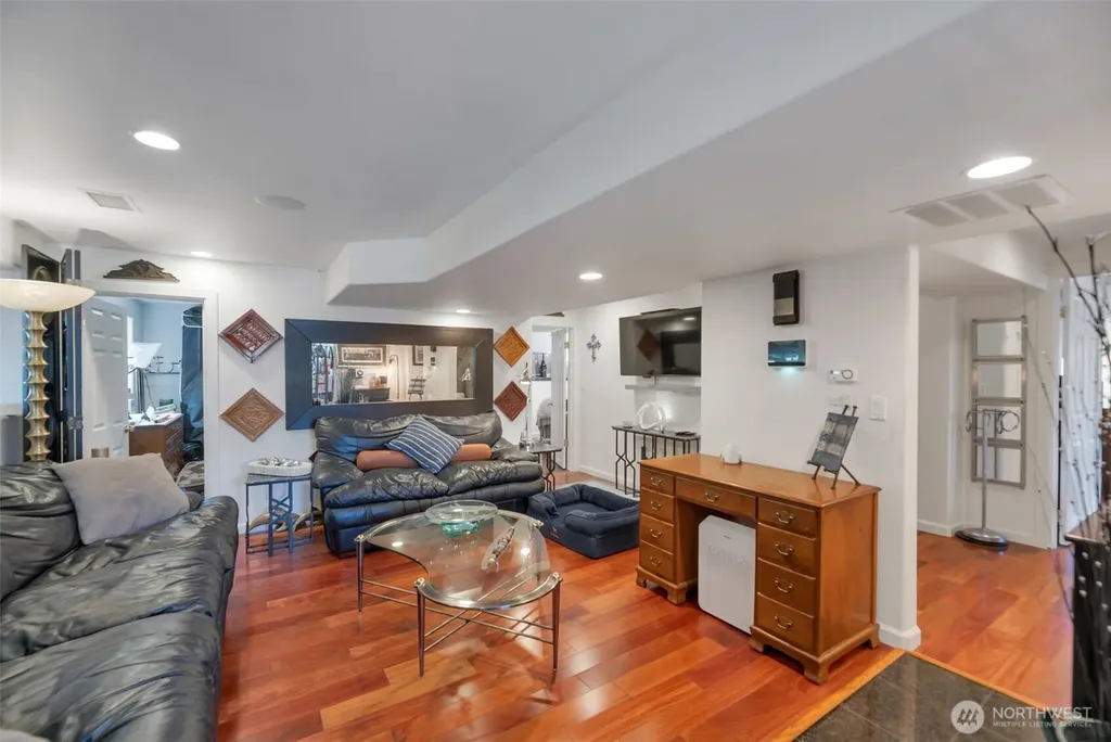 12200 85th Avenue S Seattle WA 98178
