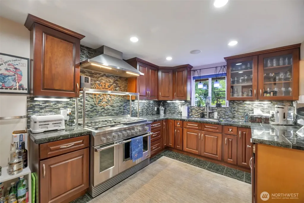 12200 85th Avenue S Seattle WA 98178