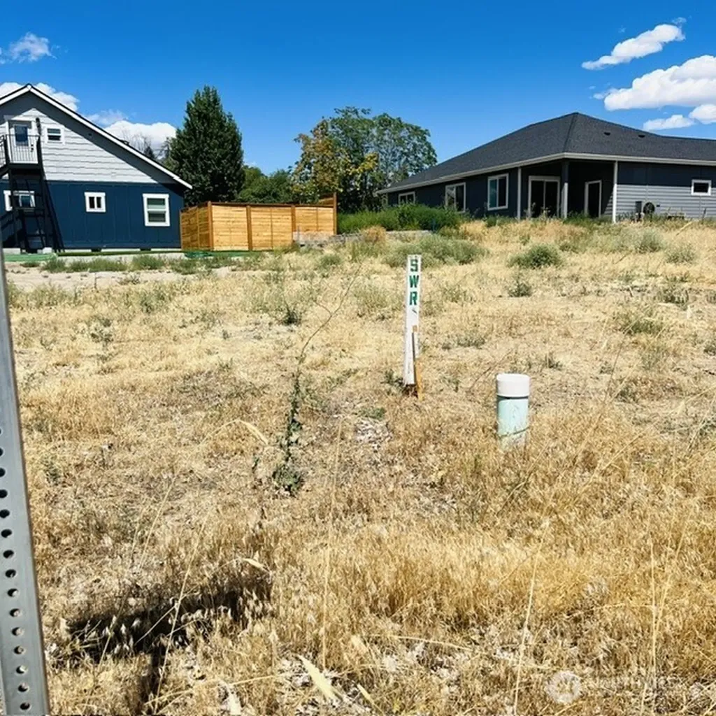 3217 NW Cascade Ave Lot 29 East Wenatchee WA 98802
