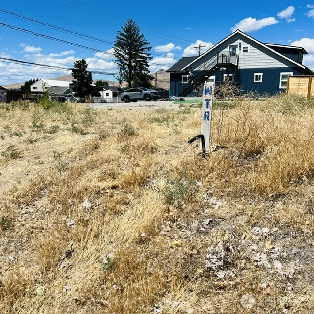 3217 NW Cascade Ave Lot 29 East Wenatchee WA 98802