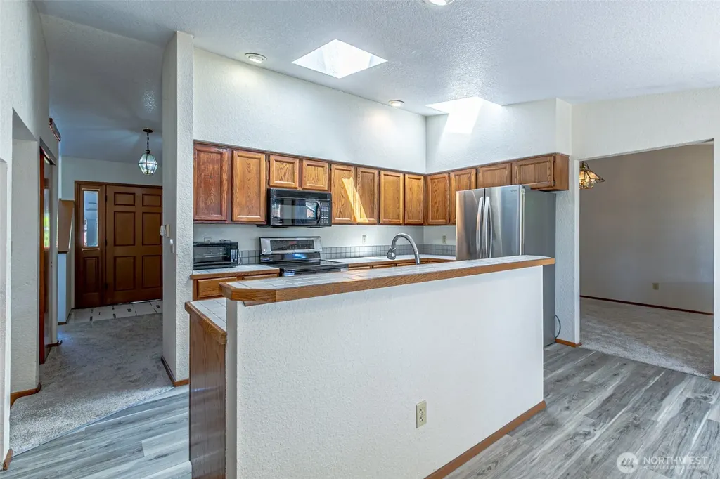 6305 75th Avenue Ct W University Place WA 98467