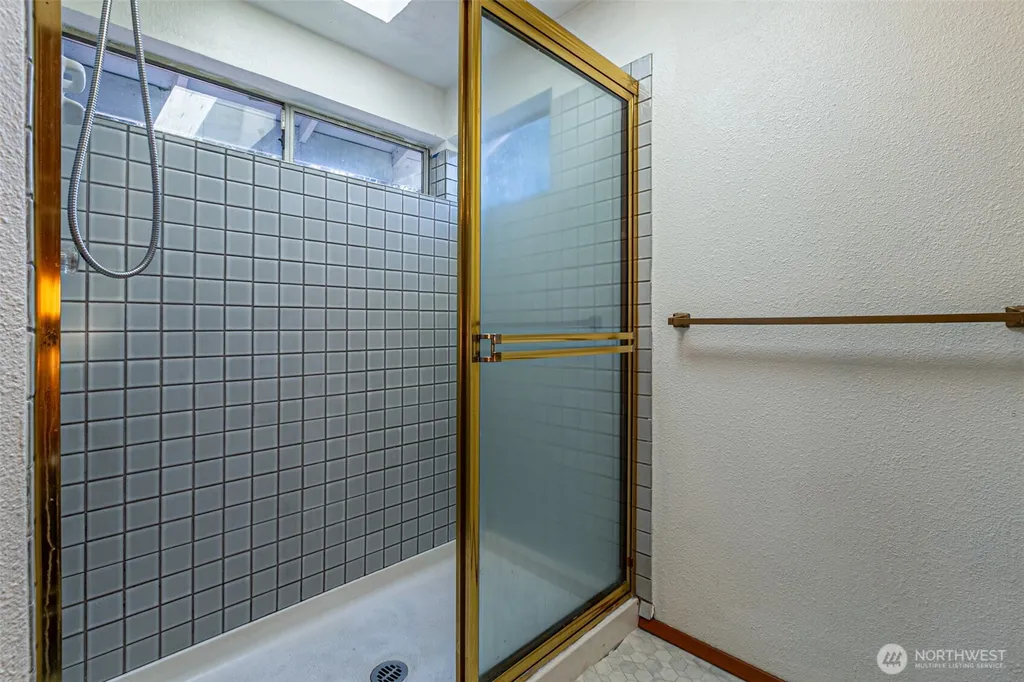 6305 75th Avenue Ct W University Place WA 98467