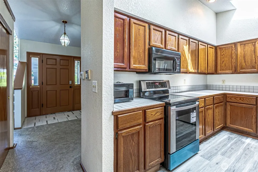 6305 75th Avenue Ct W University Place WA 98467