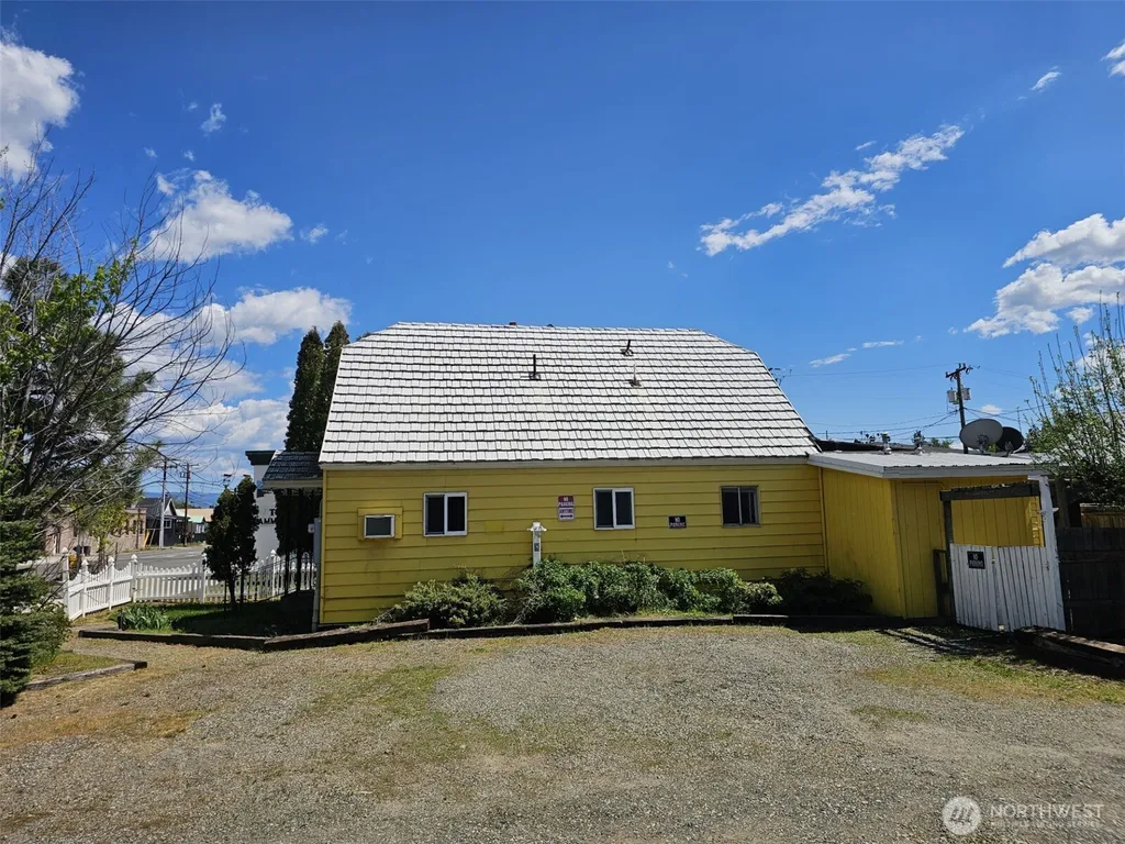 424 E 1st Street Cle Elum WA 98922