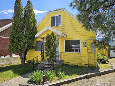 424 E 1st Street Cle Elum WA 98922