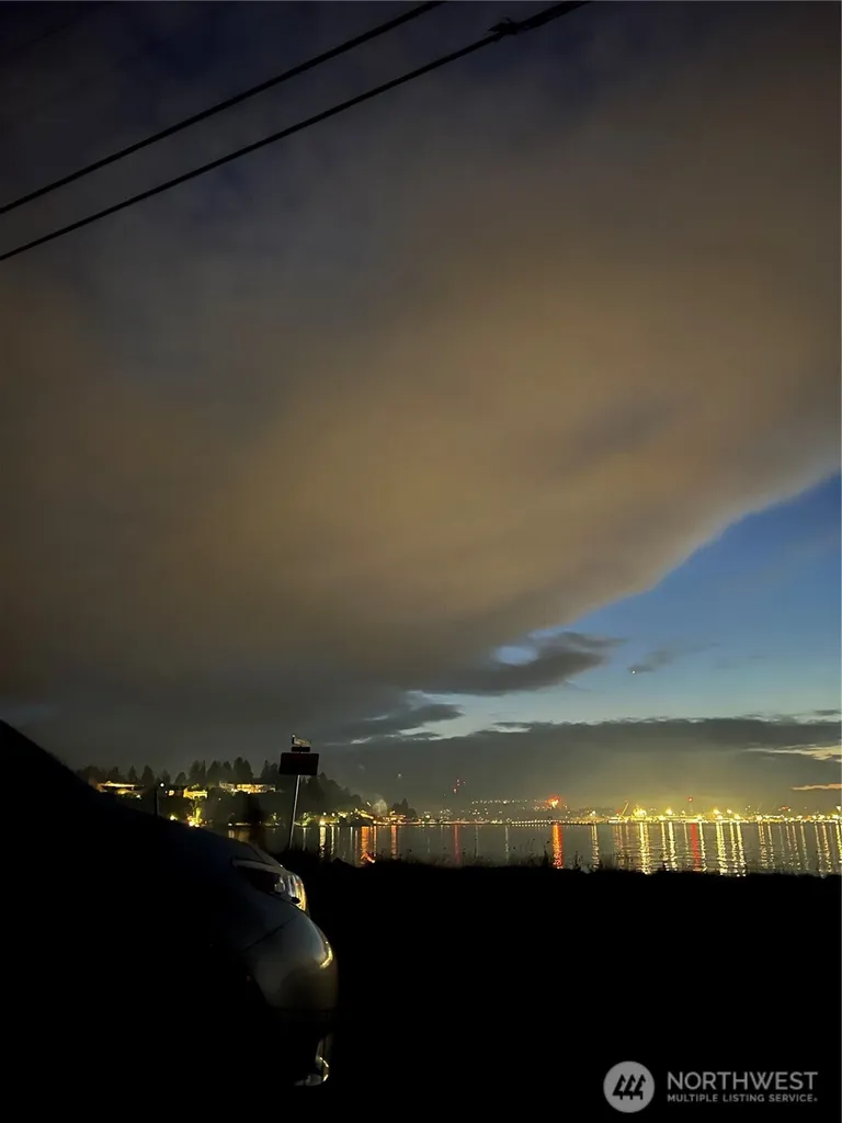 1647 Beach Drive E Port Orchard WA 98366