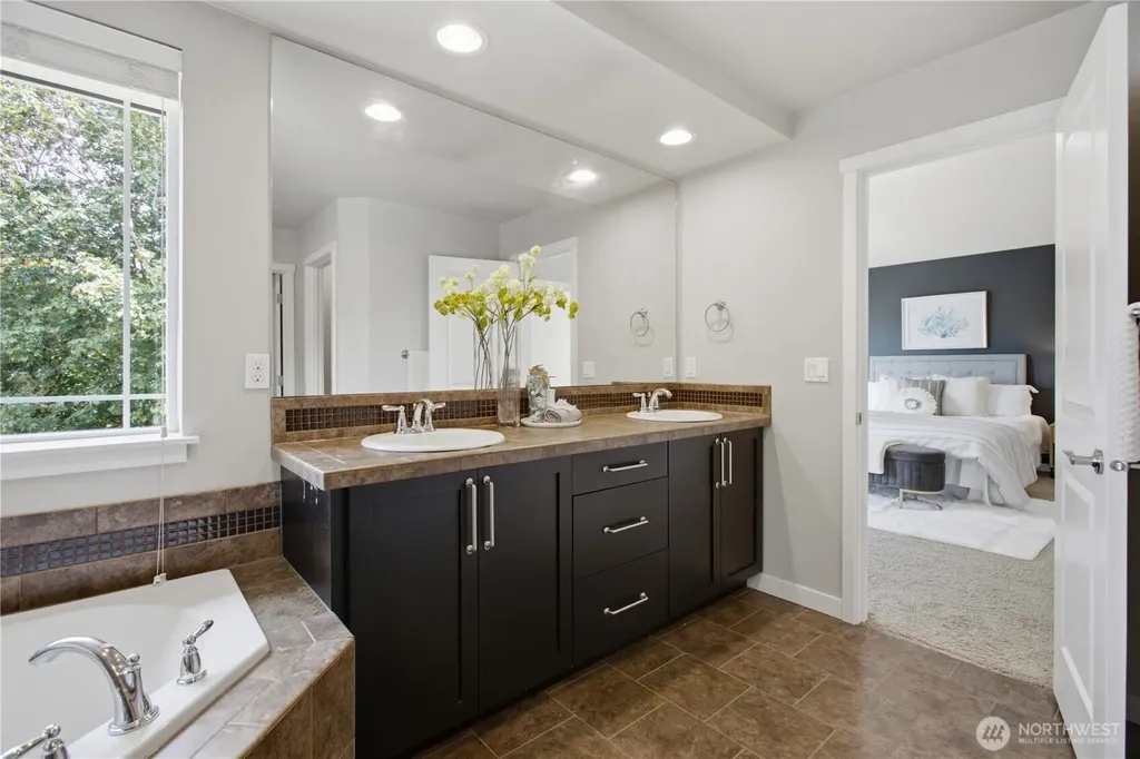 20814 2nd Avenue W Lynnwood WA 98036