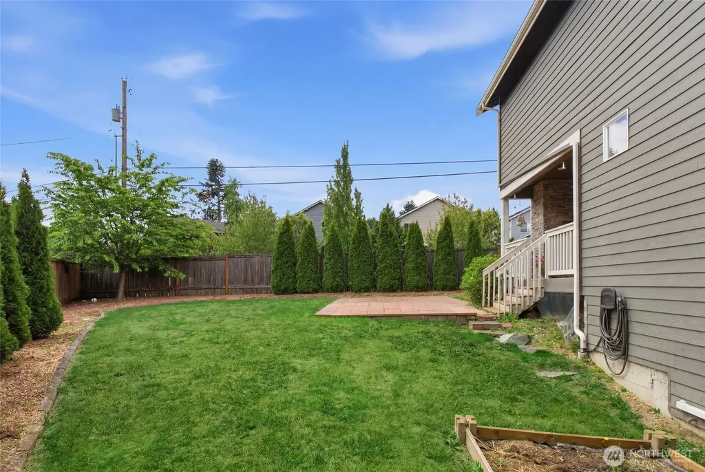 20814 2nd Avenue W Lynnwood WA 98036