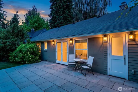 8623 30th Avenue NE Seattle WA 98115