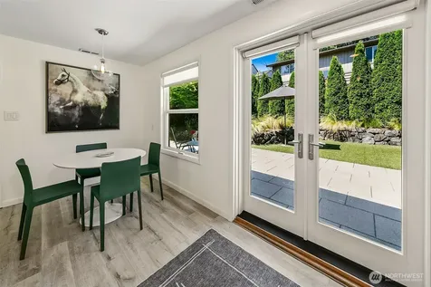 8623 30th Avenue NE Seattle WA 98115