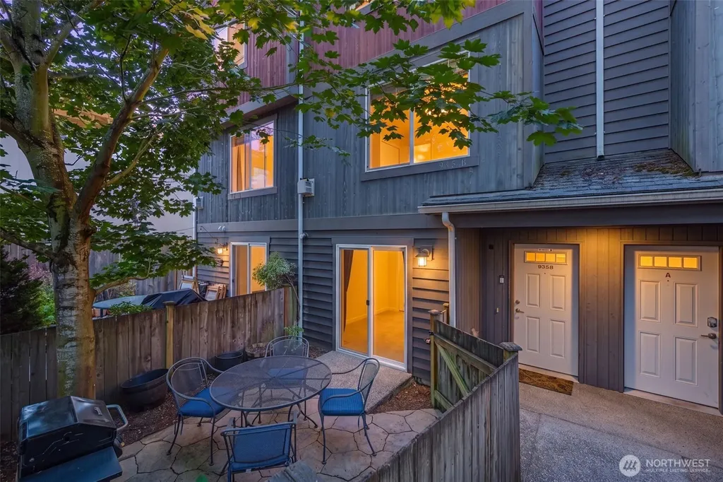 935 N 97th Street Seattle WA 98103