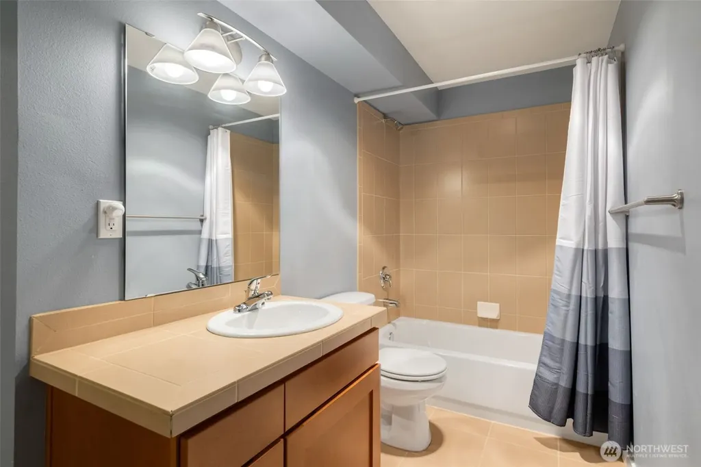 935 N 97th Street Seattle WA 98103