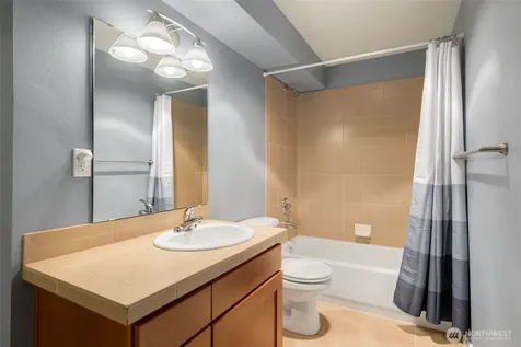 935 N 97th Street Seattle WA 98103