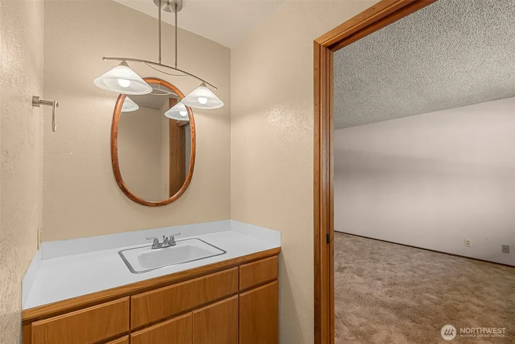 137 W Center Street Leavenworth WA 98826