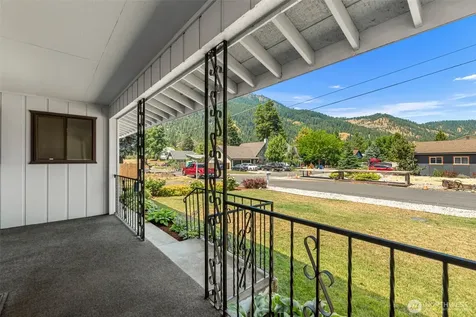 137 W Center Street Leavenworth WA 98826