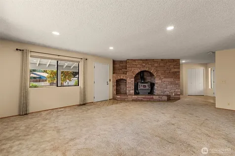 137 W Center Street Leavenworth WA 98826