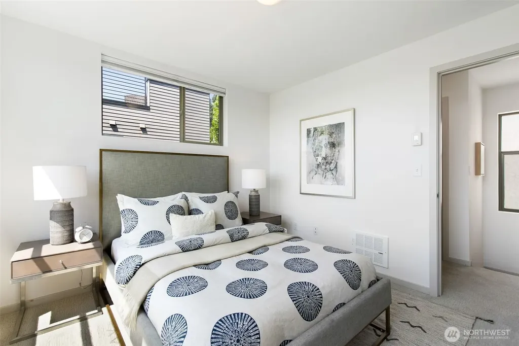 6729 14th Avenue NW Seattle WA 98117