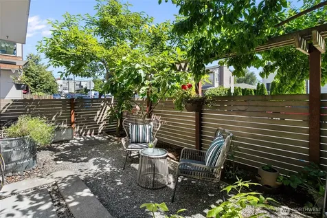 6729 14th Avenue NW Seattle WA 98117