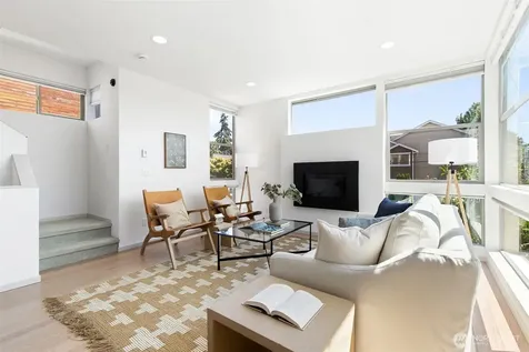 6729 14th Avenue NW Seattle WA 98117
